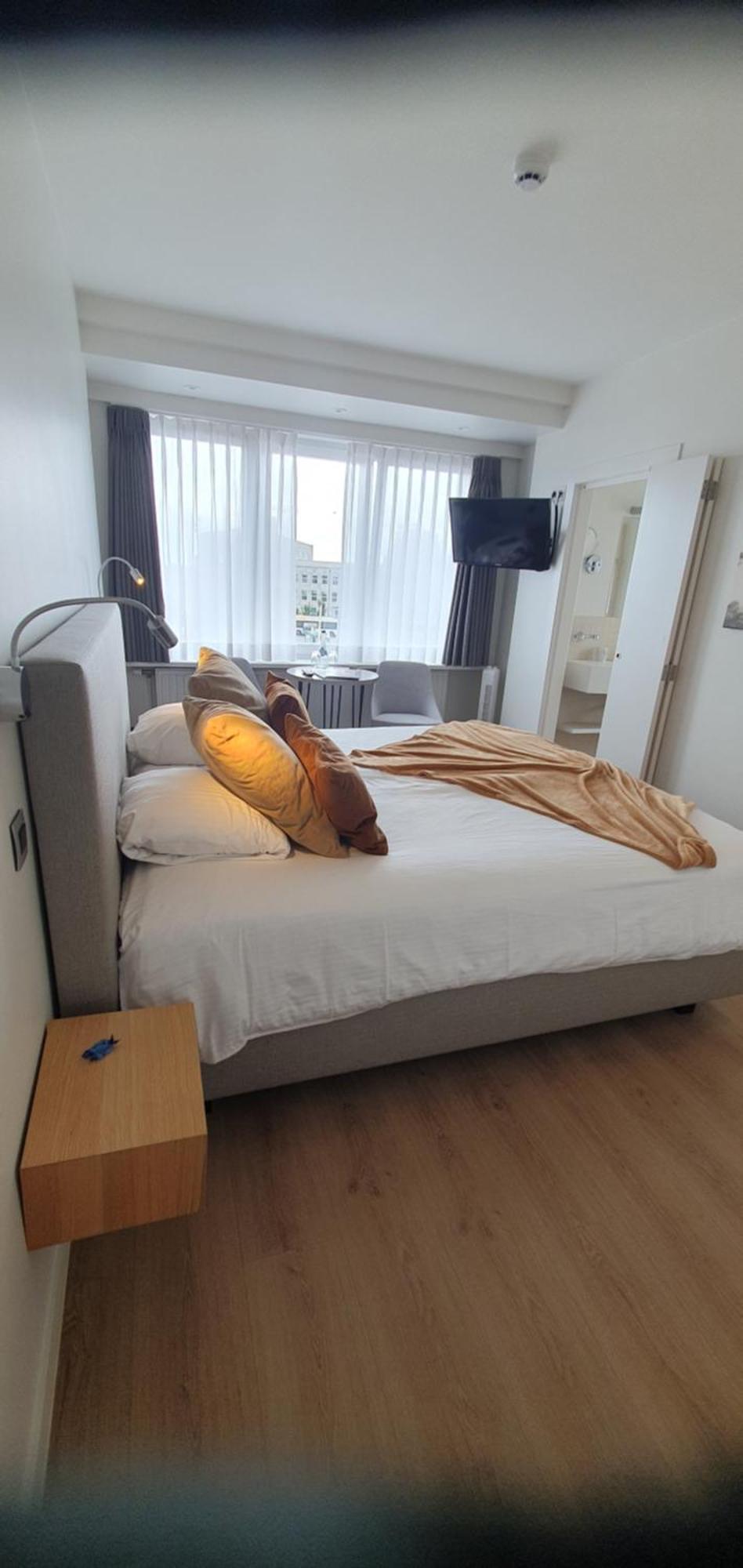 Du Bassin Hotel